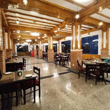 Hotel Chautari Pvt Ltd Нагаркот Екстер'єр фото