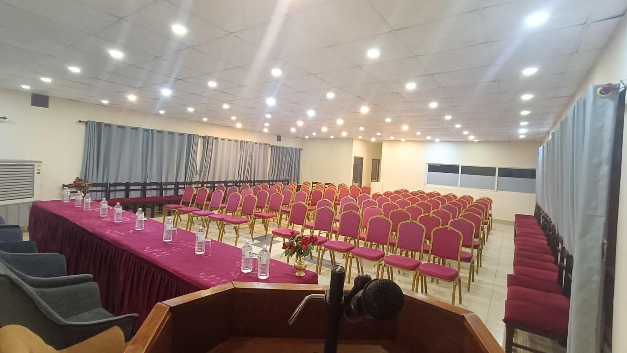 Hotel Chautari Pvt Ltd Нагаркот Екстер'єр фото
