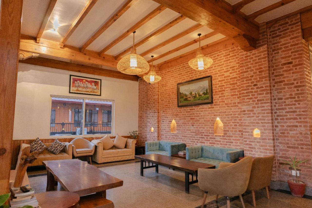 Hotel Chautari Pvt Ltd Нагаркот Екстер'єр фото